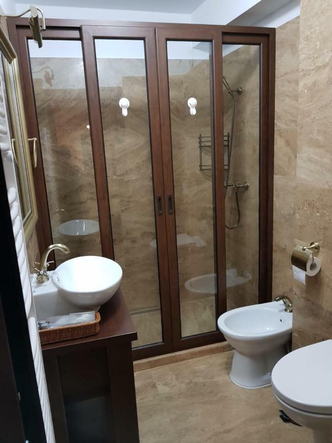 Apartament 2 Camere Ultracentral Râmnicu Vâlcea Εξωτερικό φωτογραφία